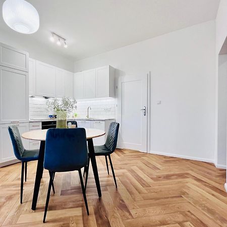 Apartamenty Kamienica Centrum - 1 Maja Lubiń Eksteriør billede